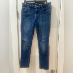 Lucky Brand Blue Lolita Skinny Jeans with Medium Wash Size 6 28 EUC